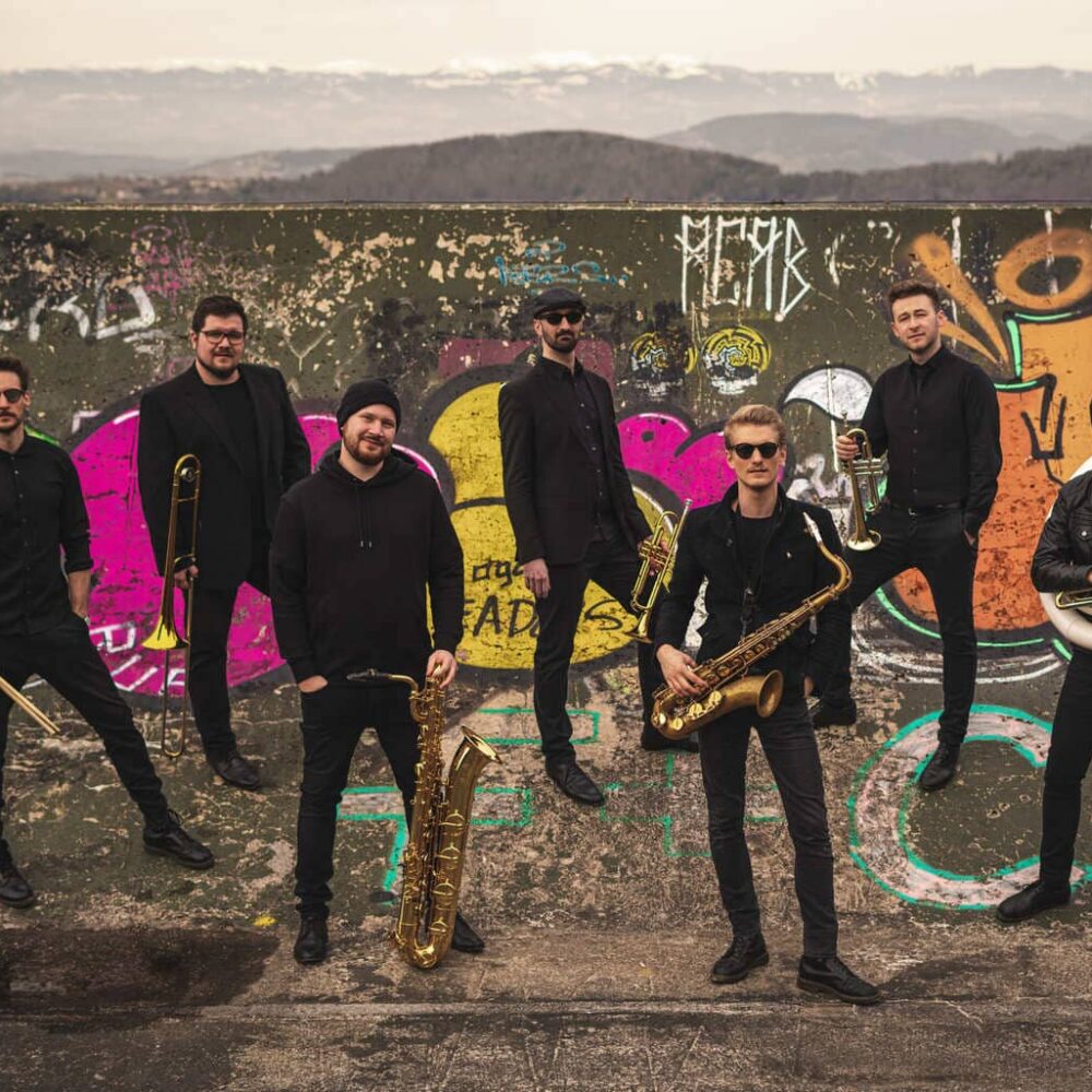 Buena Banda - „Time to Party“